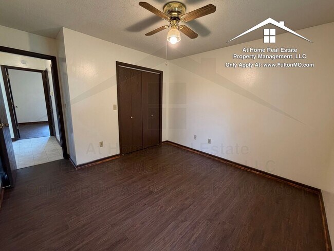 Building Photo - 617 Westview Dr