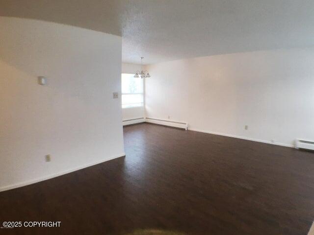 Building Photo - 1510 Summit View St