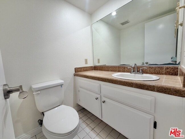 Building Photo - 31 Eastern Ave