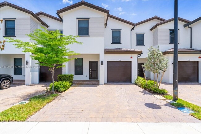 Primary Photo - 209 SW 159th Way