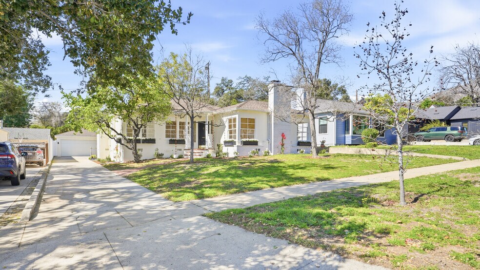 Building Photo - 1755 Craig Ave