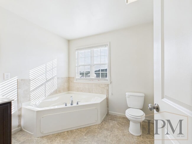 Building Photo - Coming Soon - Spacious 2 Bedroom, 2.5 Bath...