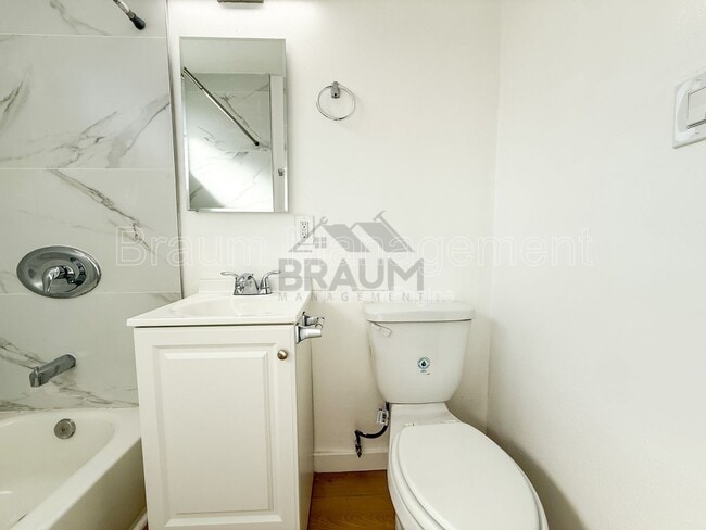 Building Photo - 7333 Woodman Ave