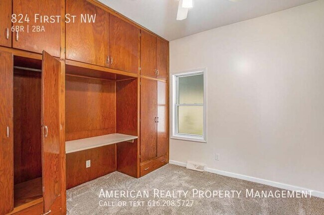 Building Photo - 824 First St NW-