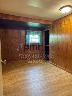 Building Photo - 687 Ada St