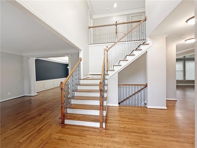 Building Photo - 5910 Westcroft Ln