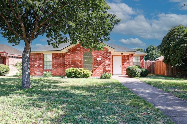 Primary Photo - 5223 Jordan Ridge Dr