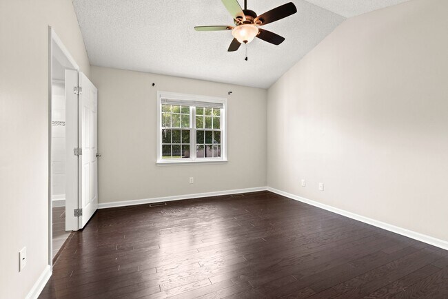 Building Photo - Beautiful Ranch Home with Large Fenced in Yard - Willow Spring - Available July 1st!