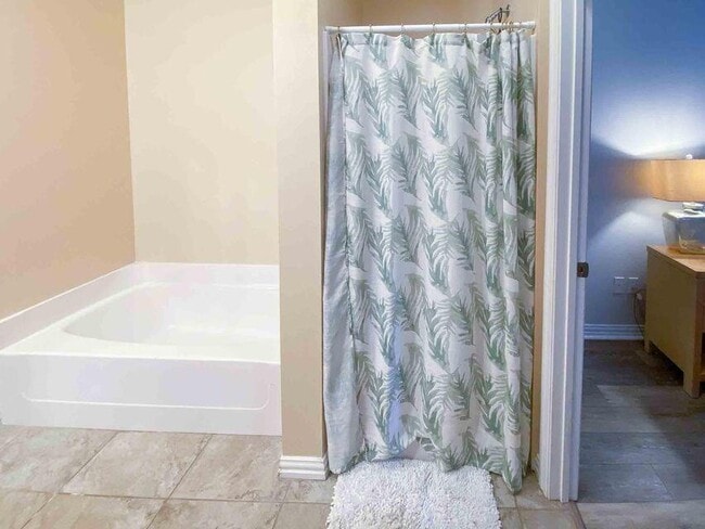 Building Photo - 116 Dolphin Rd