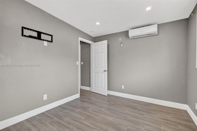 Building Photo - 1510 NW 176th Terrace