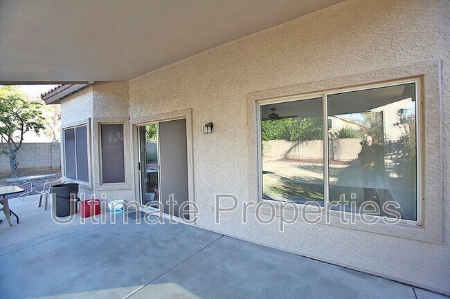 Building Photo - 20920 N 67th Dr