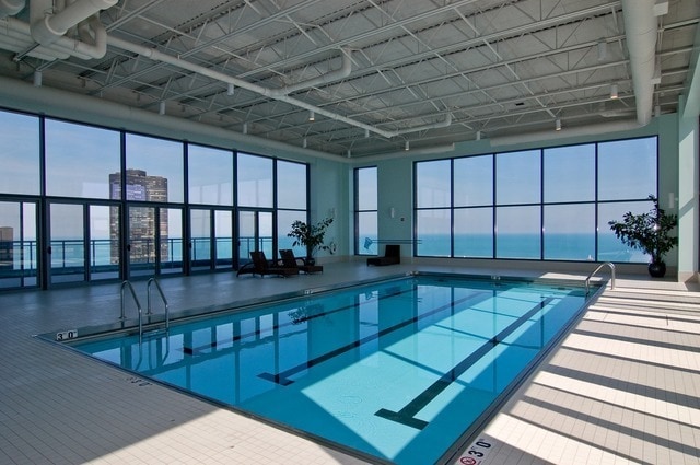 Building Photo - 450 E Waterside Dr