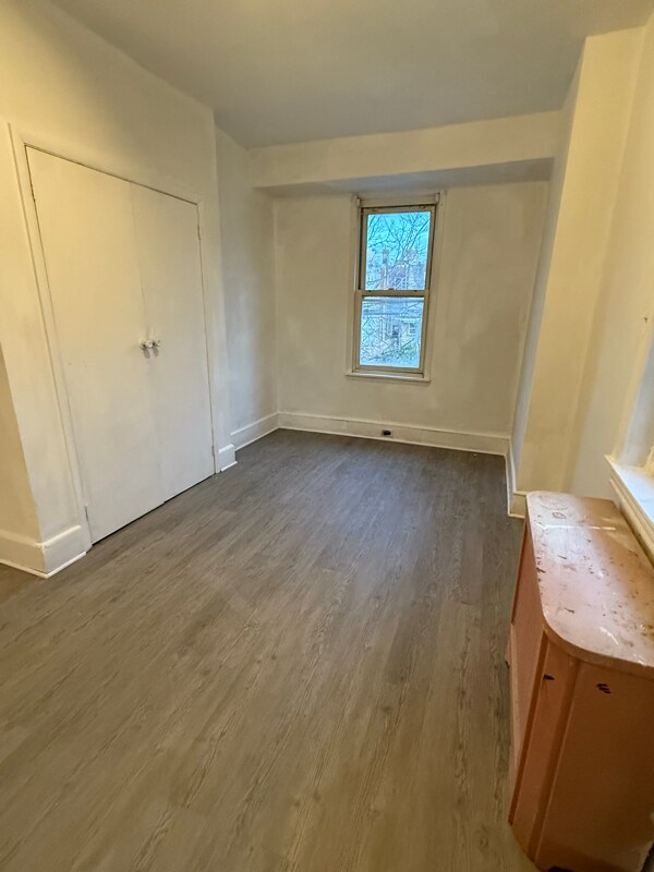 Building Photo - 17 Farragut St