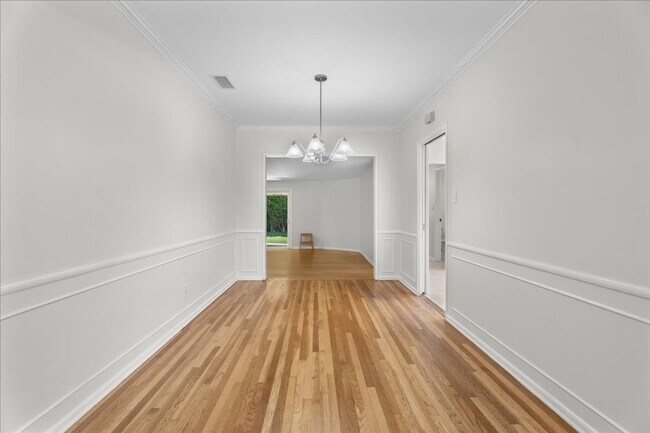 Building Photo - Charming Updated 2-Bedroom Van Nuys Home w...