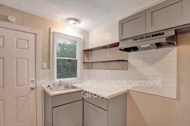 Building Photo - 4089 Tutwiler Ave