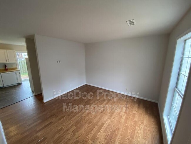 Building Photo - 109 Powhatan Ct