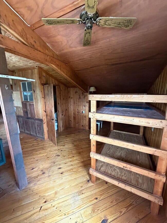 Building Photo - Unique farmhouse just outside Troy