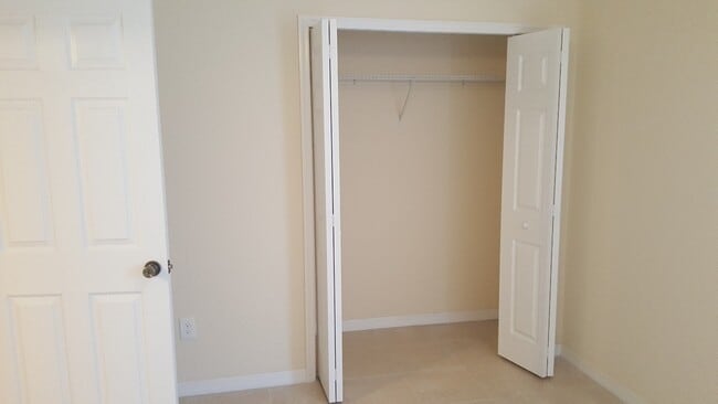 Building Photo - NEWER 3 bedroom 2 bath 1 car garage duplex in SW Cape!!  Lawn Care Included~