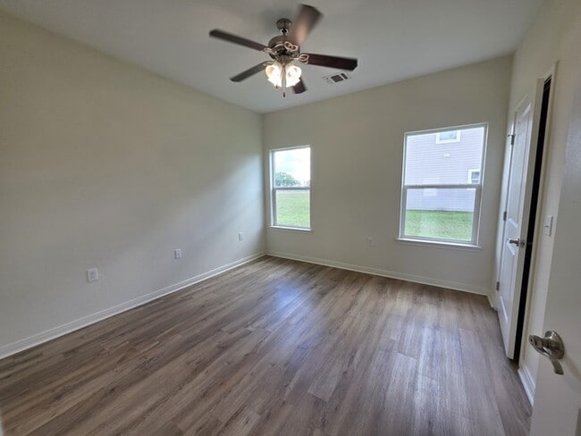 Building Photo - 4/2/2-Affordable Housing