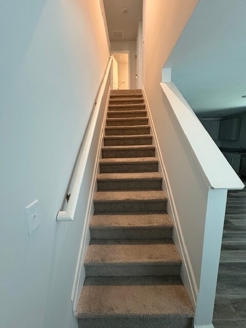 Building Photo - 285 Pebble Ridge Dr