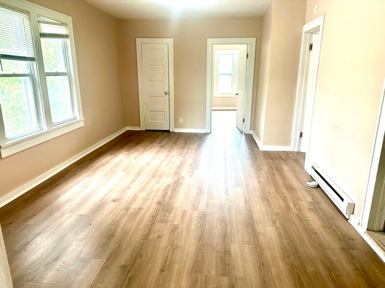 Building Photo - 1809 17th Ave