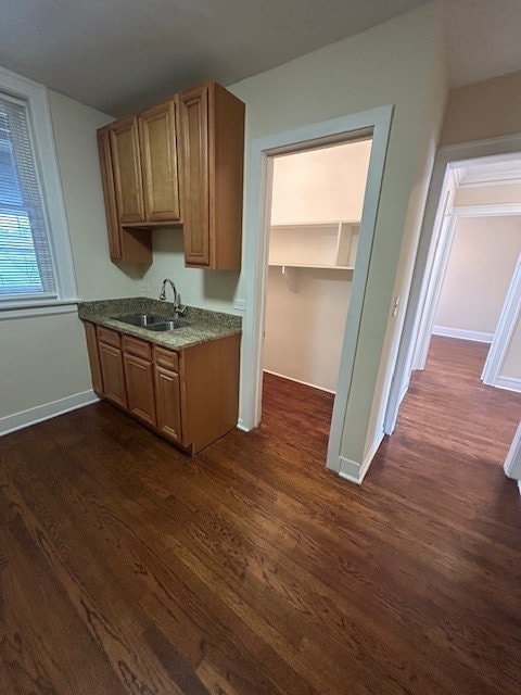 Building Photo - 2510 N Leclaire Ave