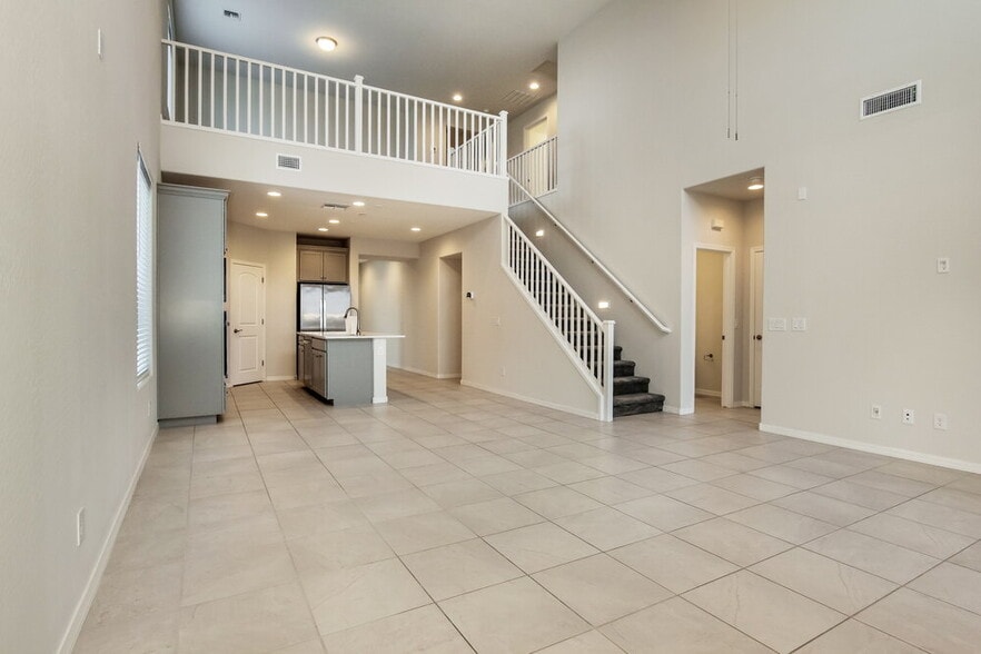 Building Photo - 19818 W Palo Verde Dr