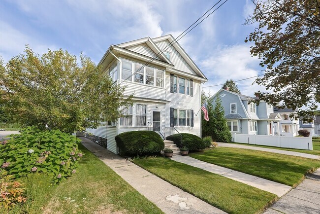 Building Photo - 19 Brantwood Rd