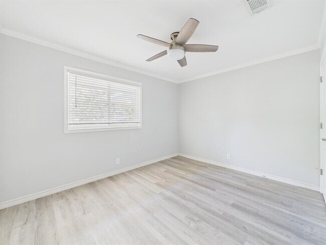 Building Photo - 11603 Gunsmoke Cir