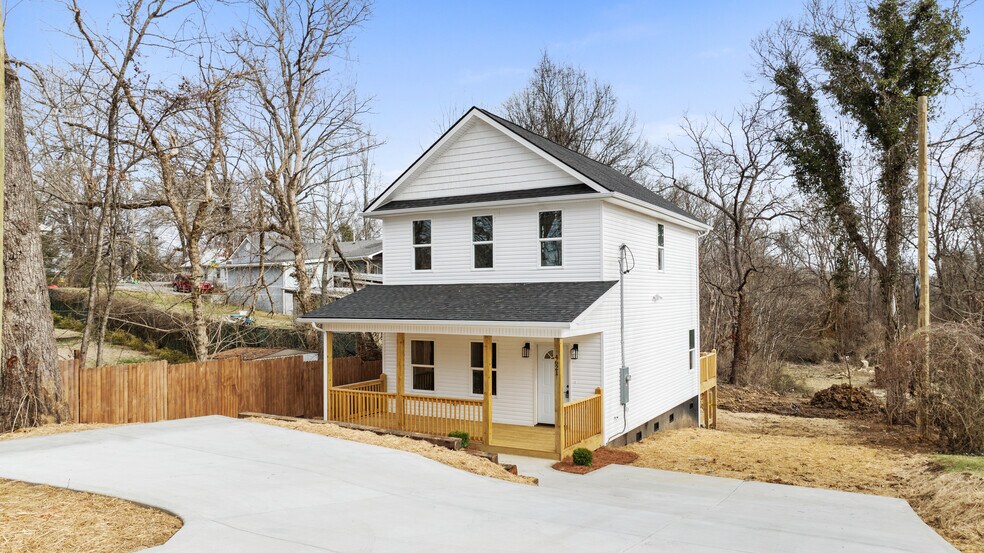 Building Photo - 4621 Julian St