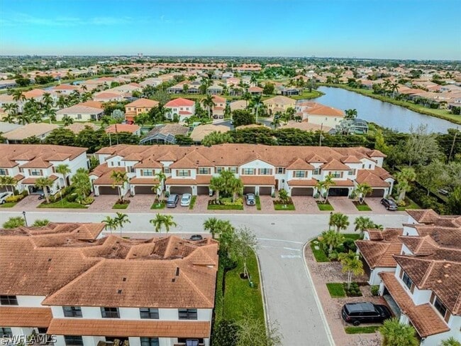 Building Photo - 9441 Sardinia Way