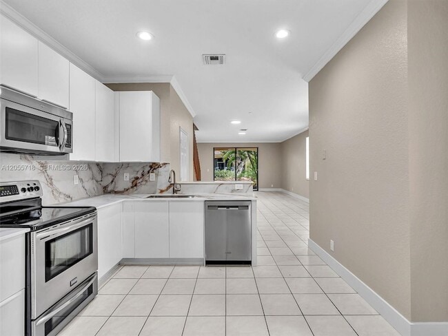 Building Photo - 4283 Vineyard Cir