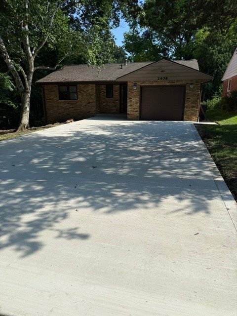 Building Photo - 2408 E Grandview Ave