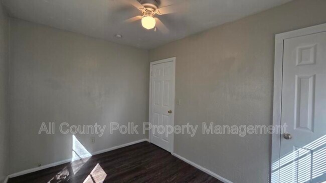 Building Photo - 103 Colonial Dr