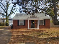 Building Photo - Welcome to 4036 Forrest!