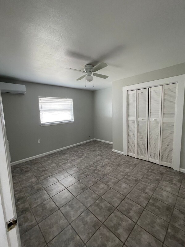 Building Photo - 1124 Neptune Dr