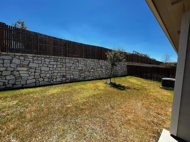 Building Photo - 4613 Quarrybank Dr.