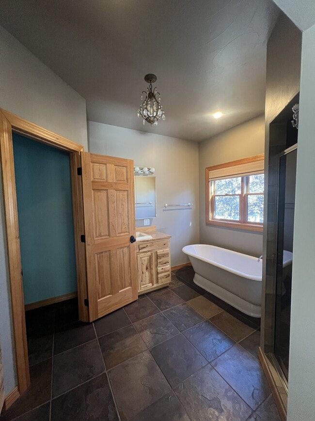 Building Photo - 3804 Copeland Rd