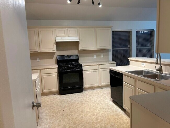 Building Photo - 12618 Roxdale Ridge Dr