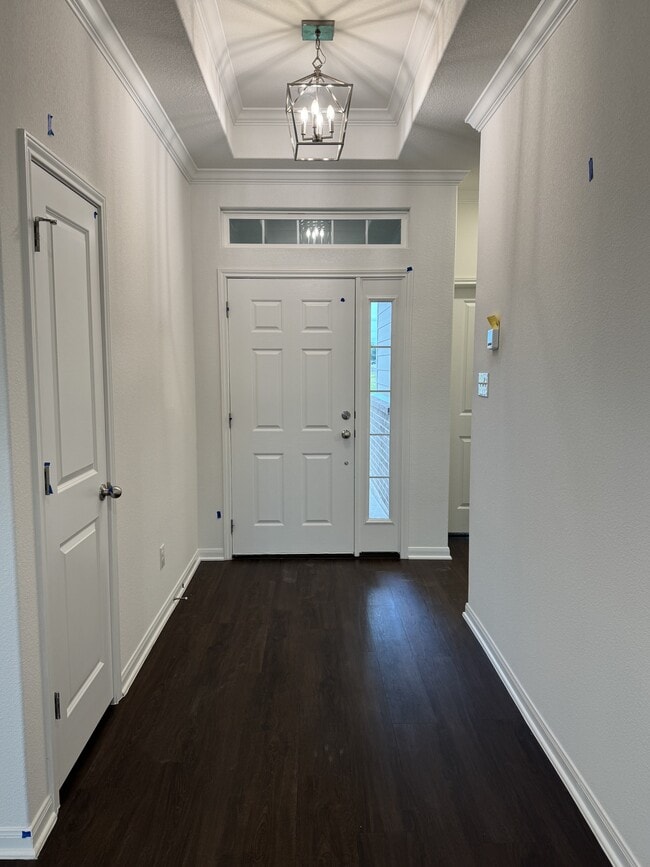 Building Photo - 8018 Timber Holw Ln