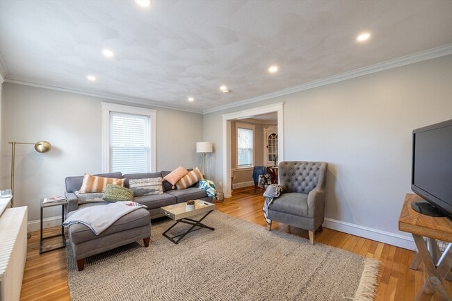 Building Photo - 22 Potomac St