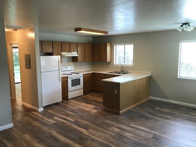 Building Photo - 3732 Imperial Way