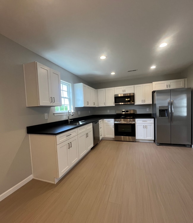 Building Photo - 3945 Greenpond Rd