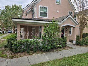 Building Photo - Hamptons at Metrowest