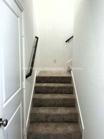 Building Photo - 3231 NW 147th Ter