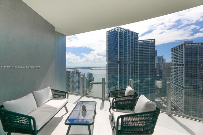 Building Photo - 300 Biscayne Blvd Way