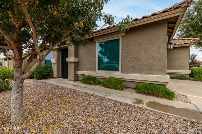 Building Photo - 1991 E Browning Pl