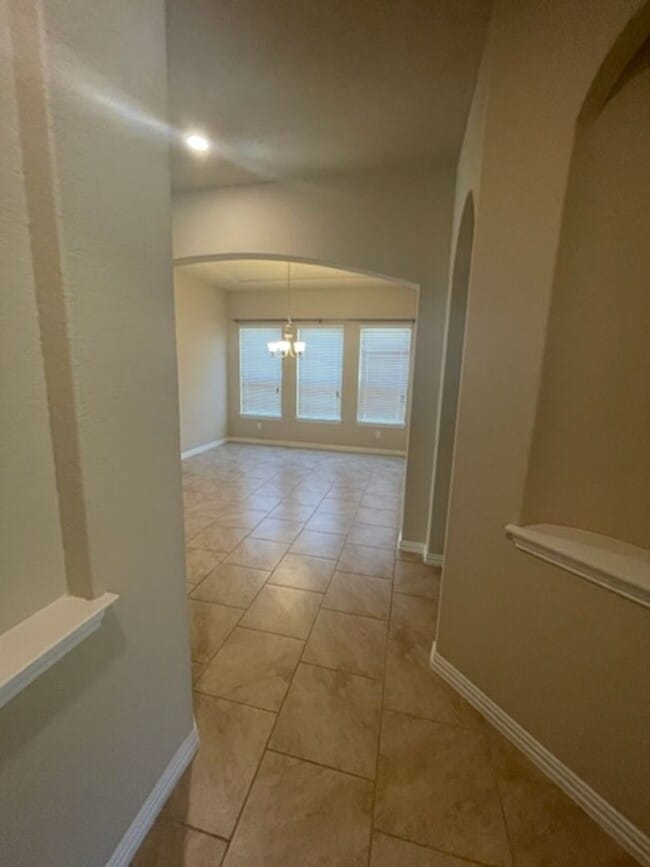 Building Photo - Beautiful 4-Bed Single-Story Home in Desirable Potranco