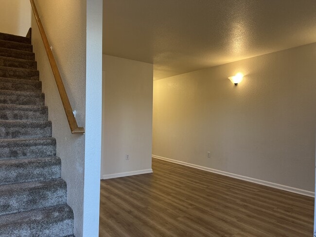 Building Photo - 1598 Railroad Dr