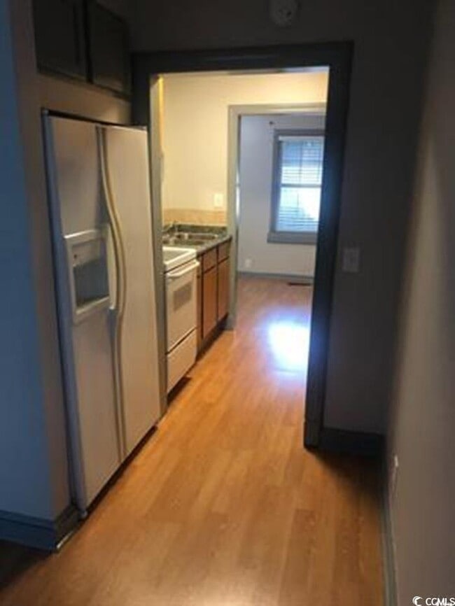 Building Photo - 414 36th Ave N